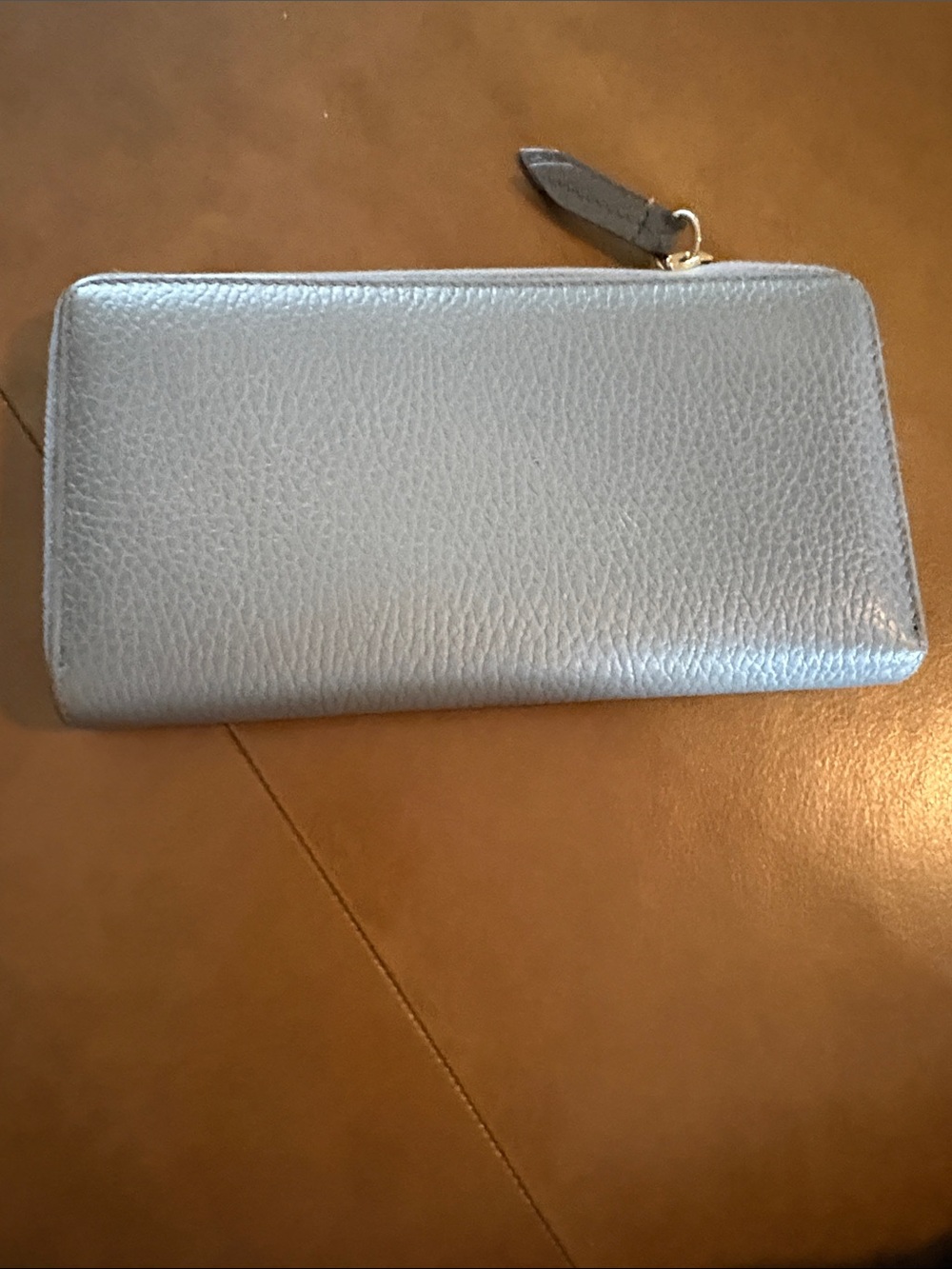Gucci Light Gray Pebbled Leather Zip Wallet with Gold Double G - Picture 3 of 14